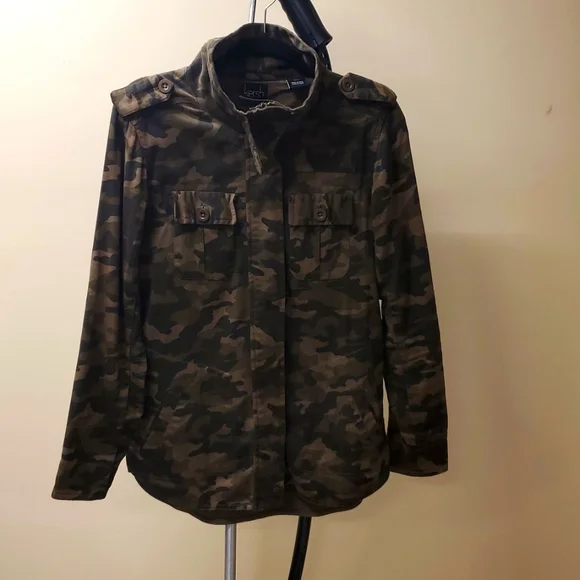 Camo Jacket - Picture 2 of 5